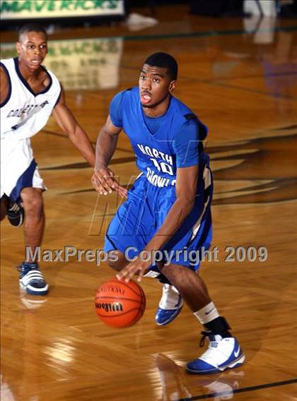Thumbnail 1 in College Park vs. North Crowley (McDonalds Texas Invitational) photogallery.