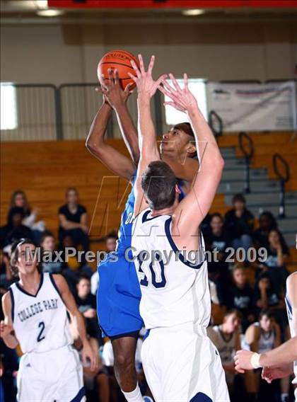 Thumbnail 3 in College Park vs. North Crowley (McDonalds Texas Invitational) photogallery.