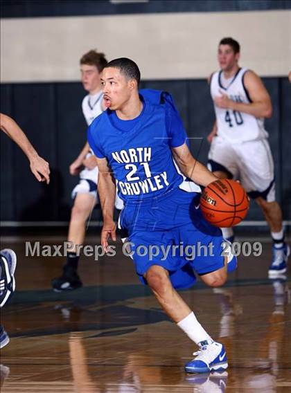 Thumbnail 3 in College Park vs. North Crowley (McDonalds Texas Invitational) photogallery.