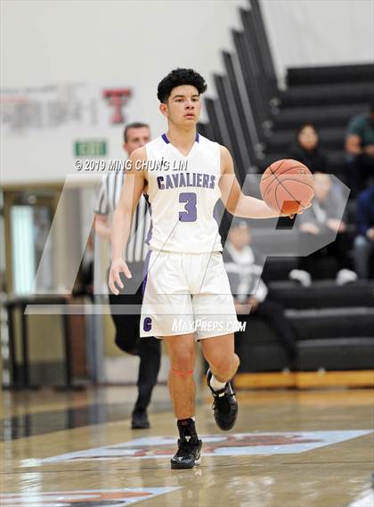 Thumbnail 2 in Murrieta Valley vs. Santiago (Tustin Holiday Classic) photogallery.