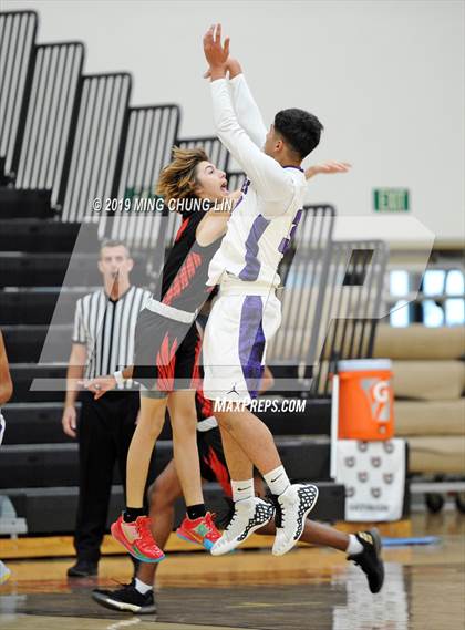 Thumbnail 3 in Murrieta Valley vs. Santiago (Tustin Holiday Classic) photogallery.
