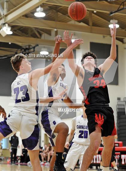 Thumbnail 3 in Murrieta Valley vs. Santiago (Tustin Holiday Classic) photogallery.
