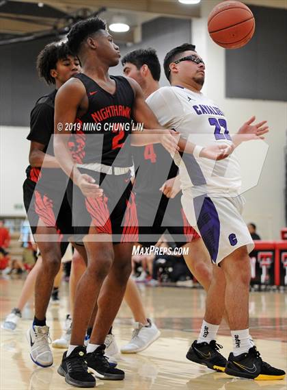 Thumbnail 1 in Murrieta Valley vs. Santiago (Tustin Holiday Classic) photogallery.