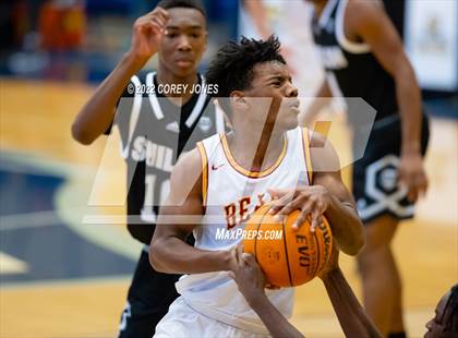 Thumbnail 2 in Shiloh vs Holy Innocent (Tournament of Champions Holiday Classic) photogallery.
