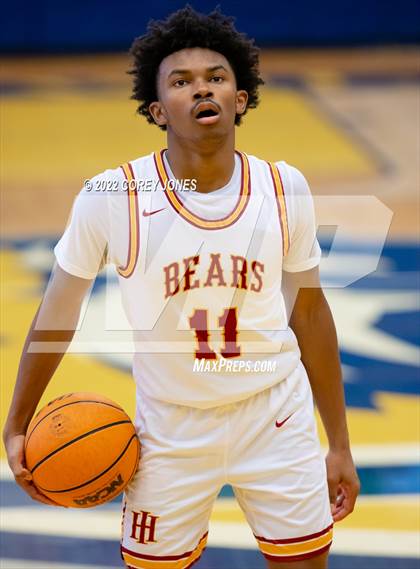 Thumbnail 2 in Shiloh vs Holy Innocent (Tournament of Champions Holiday Classic) photogallery.