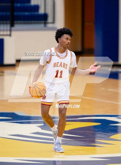 Thumbnail 1 in Shiloh vs Holy Innocent (Tournament of Champions Holiday Classic) photogallery.