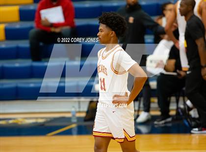 Thumbnail 3 in Shiloh vs Holy Innocent (Tournament of Champions Holiday Classic) photogallery.