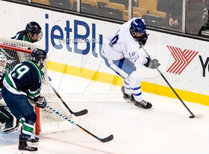 Thumbnail 3 in Lowell Catholic vs. Scituate (MIAA Division 2 Final) photogallery.