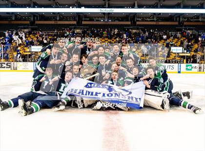 Thumbnail 3 in Lowell Catholic vs. Scituate (MIAA Division 2 Final) photogallery.