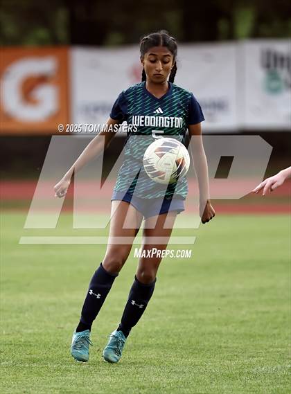 Thumbnail 3 in Hopewell @ Weddington (NCHSAA 4A Round 3) photogallery.