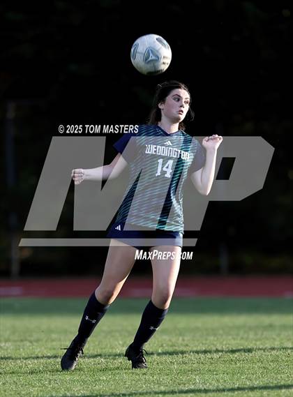 Thumbnail 2 in Hopewell @ Weddington (NCHSAA 4A Round 3) photogallery.