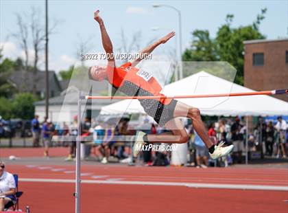 Thumbnail 2 in NYSPHSAA Outdoor Track & Field Championships (High Jump) photogallery.