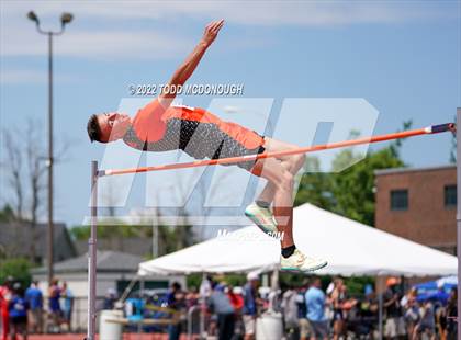 Thumbnail 1 in NYSPHSAA Outdoor Track & Field Championships (High Jump) photogallery.