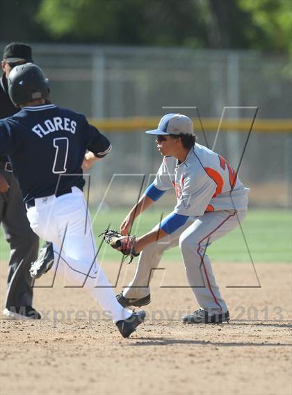 Thumbnail 3 in University @ Birmingham (LA City Section Playoffs) photogallery.