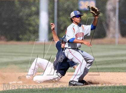 Thumbnail 3 in University @ Birmingham (LA City Section Playoffs) photogallery.