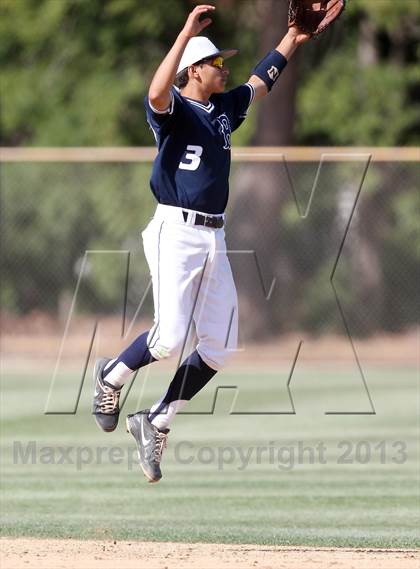 Thumbnail 1 in University @ Birmingham (LA City Section Playoffs) photogallery.