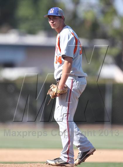 Thumbnail 1 in University @ Birmingham (LA City Section Playoffs) photogallery.