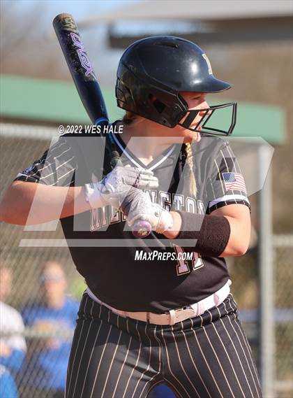 Thumbnail 2 in Millington Central vs. Valley View (Morris Hunter Tournament) photogallery.