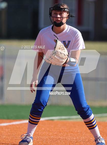 Thumbnail 3 in Millington Central vs. Valley View (Morris Hunter Tournament) photogallery.