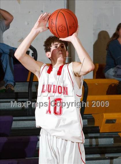 Thumbnail 1 in Loudon County vs Knoxville Home School Ambassadors (Oliver Springs Bobcat Thanksgiving Classic) photogallery.