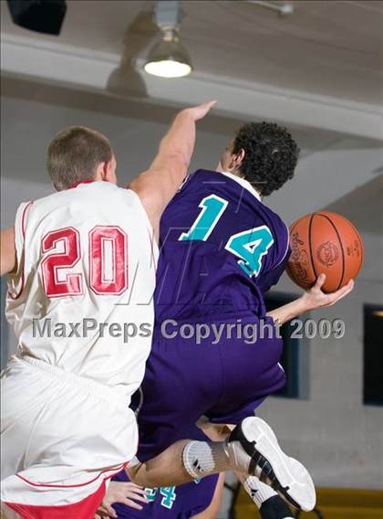 Thumbnail 3 in Loudon County vs Knoxville Home School Ambassadors (Oliver Springs Bobcat Thanksgiving Classic) photogallery.