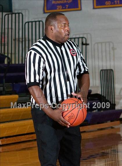 Thumbnail 2 in Loudon County vs Knoxville Home School Ambassadors (Oliver Springs Bobcat Thanksgiving Classic) photogallery.