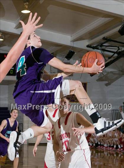 Thumbnail 2 in Loudon County vs Knoxville Home School Ambassadors (Oliver Springs Bobcat Thanksgiving Classic) photogallery.