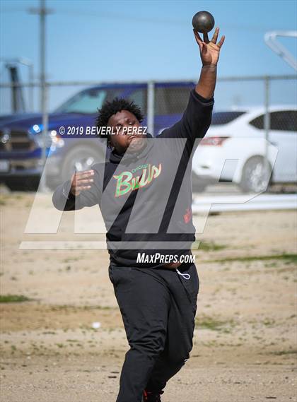 Thumbnail 2 in Highland vs Littlerock vs Eastside (Shot Put) photogallery.