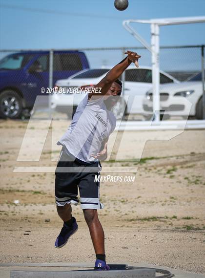 Thumbnail 3 in Highland vs Littlerock vs Eastside (Shot Put) photogallery.