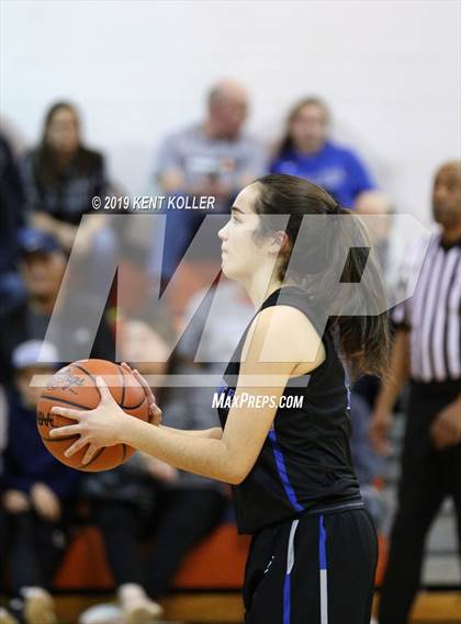Thumbnail 3 in Utica Eisenhower @ Utica photogallery.