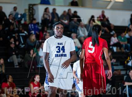 Thumbnail 2 in Mater Dei vs. Sacramento (West Coast Jamboree) photogallery.