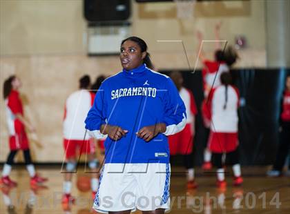 Thumbnail 3 in Mater Dei vs. Sacramento (West Coast Jamboree) photogallery.