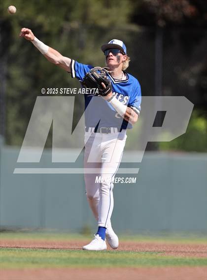 Thumbnail 3 in Castle View @ Grandview (CHSAA 5A First Round) photogallery.