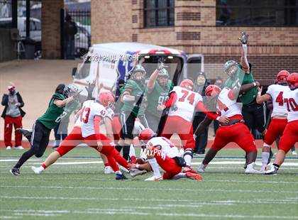 Thumbnail 2 in Manvel @ Cedar Park (UIL 5A D1 Quarterfinal Playoff) photogallery.