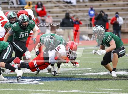 Thumbnail 1 in Manvel @ Cedar Park (UIL 5A D1 Quarterfinal Playoff) photogallery.