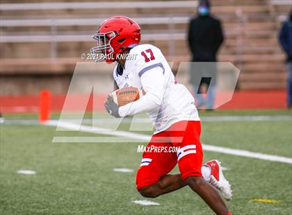 Thumbnail 1 in Manvel @ Cedar Park (UIL 5A D1 Quarterfinal Playoff) photogallery.