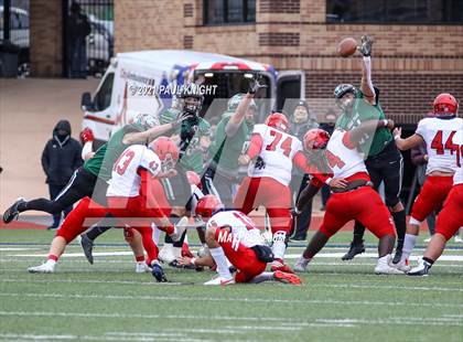 Thumbnail 3 in Manvel @ Cedar Park (UIL 5A D1 Quarterfinal Playoff) photogallery.