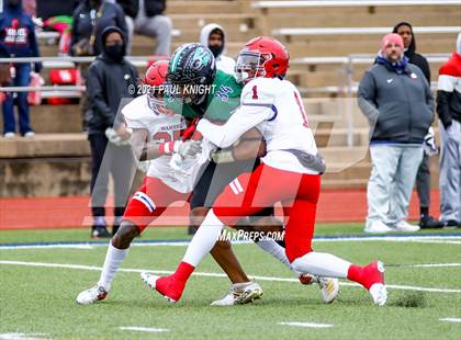 Thumbnail 2 in Manvel @ Cedar Park (UIL 5A D1 Quarterfinal Playoff) photogallery.