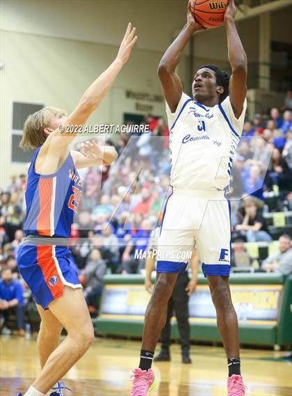 Thumbnail 3 in Whiteland vs. Franklin Community (IHSAA 4A Sectional Semifinal) photogallery.