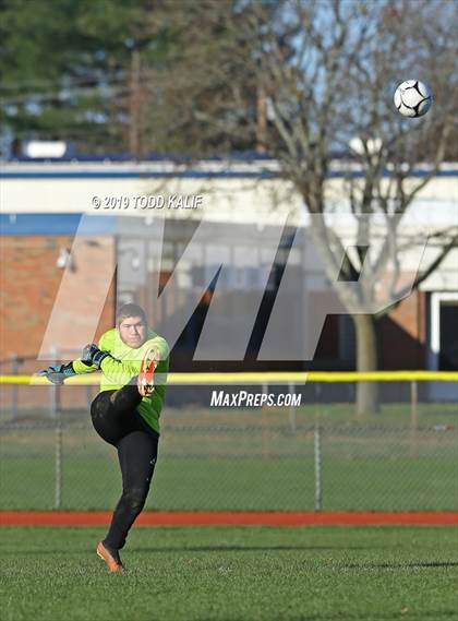 Thumbnail 3 in Housatonic-Wamogo @ Cromwell (CIAC Class S Second Round) photogallery.
