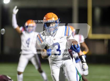 Thumbnail 2 in Malverne vs. North Shore (NYSPHSAA Section 8 Conference 4 Semifinal) photogallery.