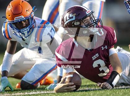 Thumbnail 3 in Malverne vs. North Shore (NYSPHSAA Section 8 Conference 4 Semifinal) photogallery.