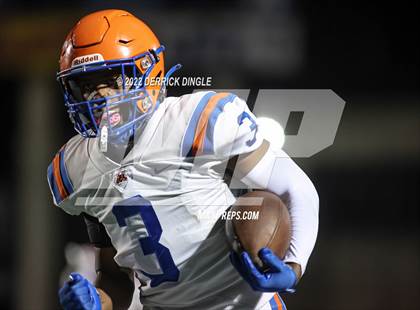 Thumbnail 1 in Malverne vs. North Shore (NYSPHSAA Section 8 Conference 4 Semifinal) photogallery.