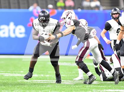 Thumbnail 3 in Oak Grove vs. White Castle (LHSAA Class 1A Final)  photogallery.