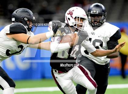 Thumbnail 2 in Oak Grove vs. White Castle (LHSAA Class 1A Final)  photogallery.