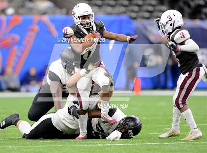 Thumbnail 2 in Oak Grove vs. White Castle (LHSAA Class 1A Final)  photogallery.