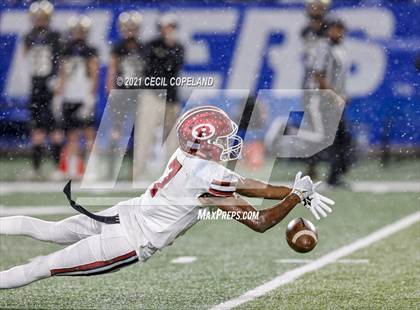 Thumbnail 1 in Calhoun vs. Warner Robins (GHSA 5A Championship) photogallery.