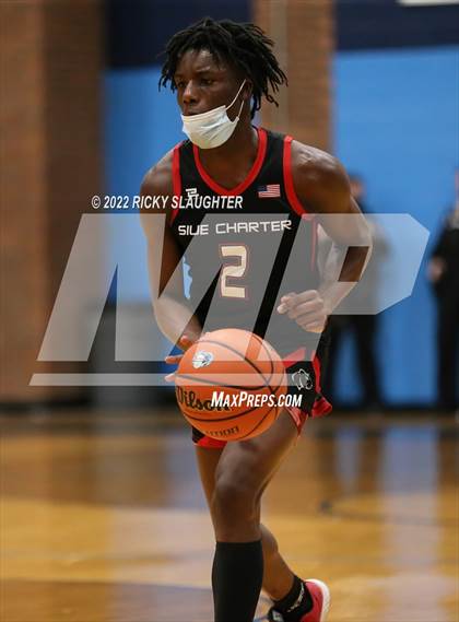 Thumbnail 3 in SIU Charter vs Belleville East (Chick-fil-A Classic) photogallery.