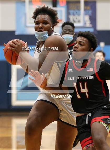 Thumbnail 3 in SIU Charter vs Belleville East (Chick-fil-A Classic) photogallery.