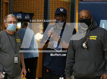 Thumbnail 2 in SIU Charter vs Belleville East (Chick-fil-A Classic) photogallery.